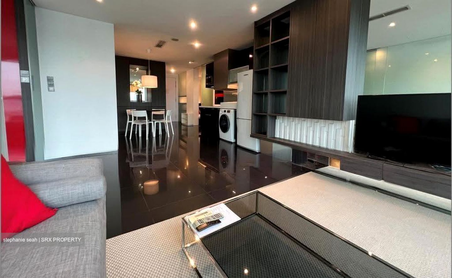 High Street Centre (D6), Apartment #624986131